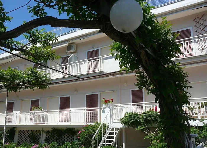 Apartments Juli