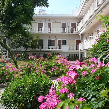Apartments Juli Potidée Extérieur photo